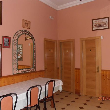 Hostal Restaurante Las Rejas Archidona Exterior photo